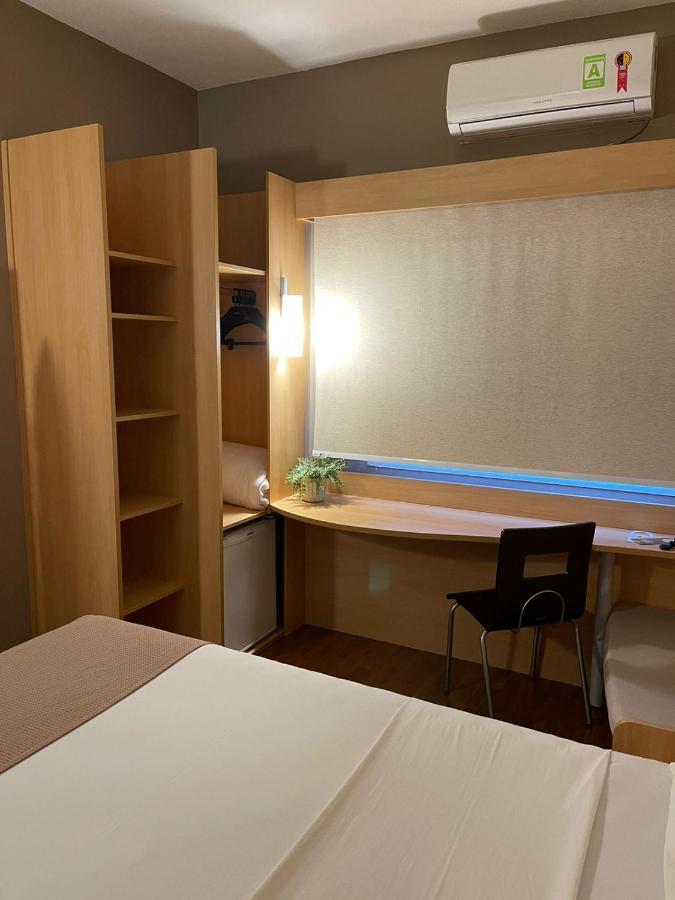 Hotel Oeste Plaza Andradina Buitenkant foto