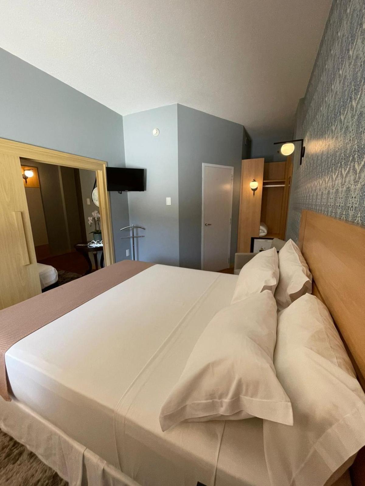 Hotel Oeste Plaza Andradina Buitenkant foto